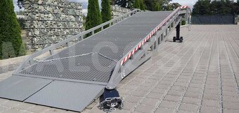 Nová mobilní nakládací rampa za nízkou cenu od výrobce - 7