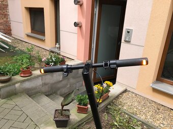 Elektricka koloběžka ninebot G2 MAX - 7