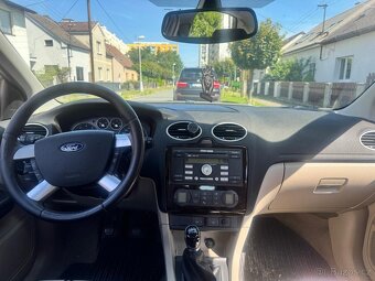 Ford Focus 2 Ghia předfacelift - 7