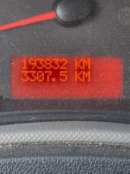 RENAULT MASTER 7 míst - valník - 190tkm -2,3 d - 2013 - 7