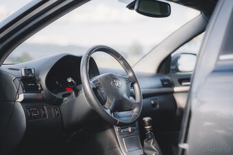 Toyota Avensis D4D 2,2 CR 110kW 6kvalt 1. majitelka - 7