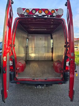 Velitelské hasičské vozidlo, Renault Master dCi 120 kombi - 7