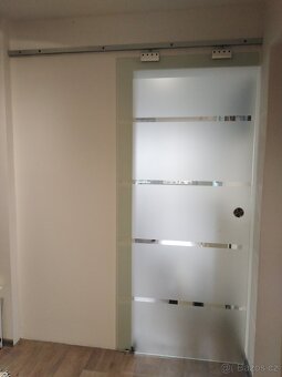 Skleněné posuvné dveře 2ks - 7