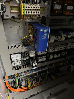 Obráběcí centra - vertikální C 600 U - 7