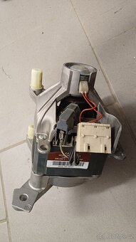 Elektromotor z pračky - 7