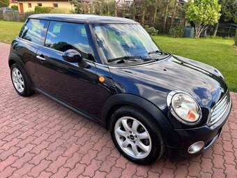 Mini Cooper 1.6 88KW,XENONY,KLIMA,KůŽE,ESP - 7