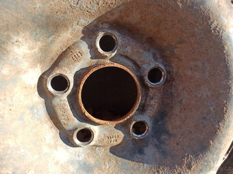 Zimní 165/70 R14 + disky Fabia 2 - 7