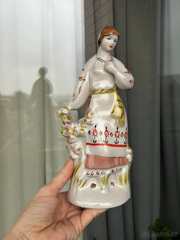 Sběratelská soška Dívka v kroji 23 cm, Polonne USSR - 7