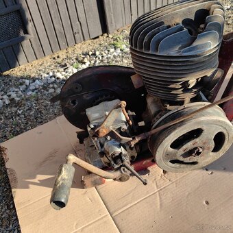 Jawa speciál 175 - 7