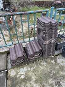 Tašky že stříšky nad vchodem - 7