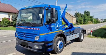 MERCEDES ATEGO 1518 hákový nosič kontajnerov - 7