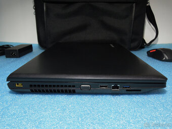 Lenovo IdeaPad G700 17.3“ Intel i7 4.Jádro 8GB 256GB Nvidia - 7