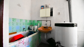 Prodej zemědělské usedlosti 872 m², pozemek 144786 m² Lesná - 7