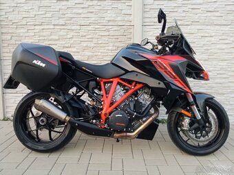 KTM 1290 SUPER DUKE GT - 7