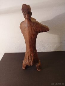 Socha z pálené hlíny - Dudák - 33 cm. - 7