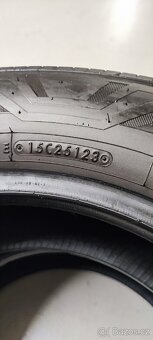 Jako nové 205/75/16C TOYO Nanoenergy VAN, 5123, 9.2mm-8.7mm. - 7