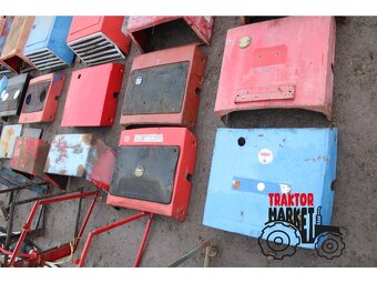 Zetor crystal 8011 kapota mřížky rám maska mezikus - 7