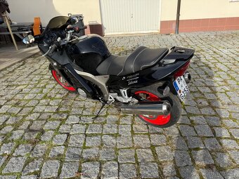 Honda cbr 1100 xx blackbird - 7