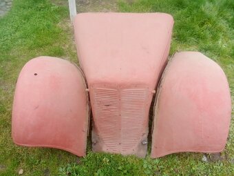 Kapoty Tatra 57 A a Tatra 75 - 7