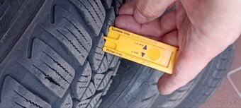 Zimní pneumatiky 165/65 R15 na discích - 7