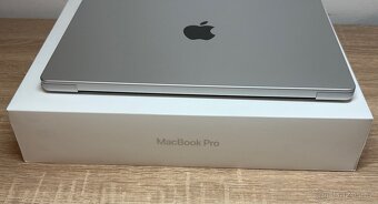 MacBook Pro 14" M1 Pro | 16GB / 512GB - 7