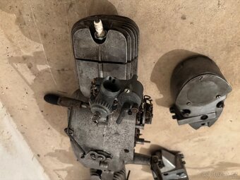 Motor Jawa Pionyr 20 - 7