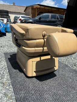 VW Multivan sedačka - 7