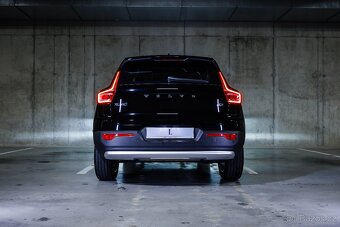 Volvo XC40 B3 Plus Bright 2023, len 25 000 km, HK hudba, DPH - 7