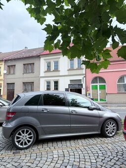 Mercedes benz B200 - 7