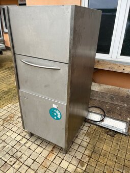 Myčka na černé nádobí - 7