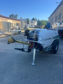 TAŽENÝ ROSIČ CARRAROSPRAY 1000L - 7