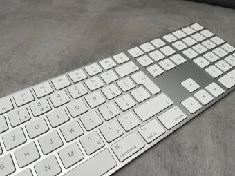 Apple Magic Keyboard s číselnou klávesnicí - Česká, nová - 7