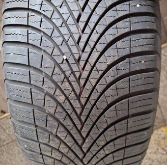 prodám alu kola Škoda 7x17 ET50 ,rozteč 5x112 - 7