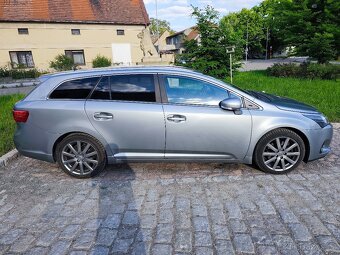 Avensis - 7