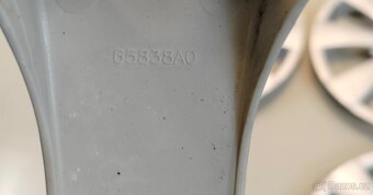 Poklice Toyota 15" 4ks - 7
