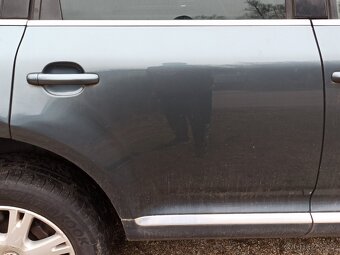 VW TOUAREG - r.v. 2005 – BOČNÍ DVEŘE - BEZ KOROZE - 7