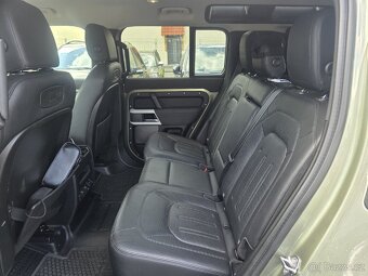 Land Rover Defender 300d 221Kw TZ DPH 
3.0D 221KW - 7