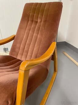 Houpaci kreslo TON - 7