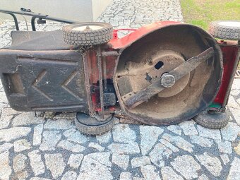 Sekačka Briggs Stratton - benzínová - 7