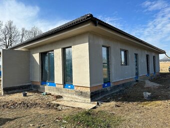 Prodej nízkoenergetického zděného rodinného domu 4+kk - 91m² - 7