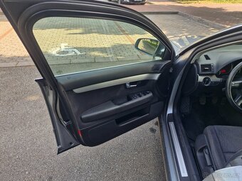 Audi A4 1.6 75kw - 7