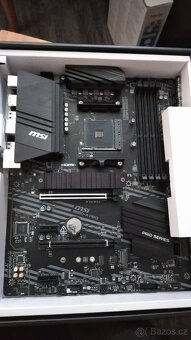 Zakladní deska MSI B550 a Pro desku a krabici mám - 7