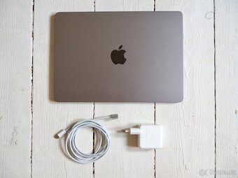MacBook Air M2 – 512 GB / 16 GB / Baterie 97% / Záruka - 7