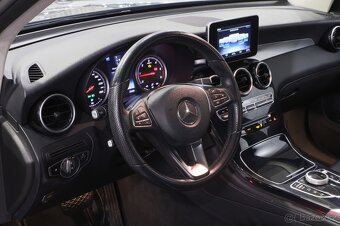 Mercedes-Benz GLC220d 125kW 4x4 - otevřeno celý víkend do 20 - 7