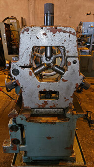 SOUSTRUH HROTOVÝ SN 55 B/1500 - 7