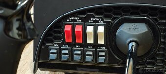 Honeycomb Bravo Throttle Quadrant + berany - 7