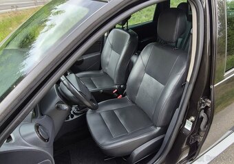 Dacia Duster 1.6 16V 77KW LPG 2 majitel servisní kniha - 7