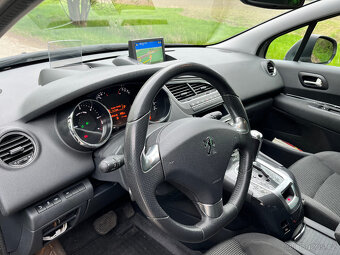PEUGEOT 5008 2,O HDi Allure - 7