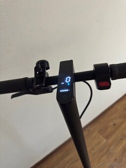 Elektrokoloběžka Xiaomi Mi Scooter Pro 2 - 7