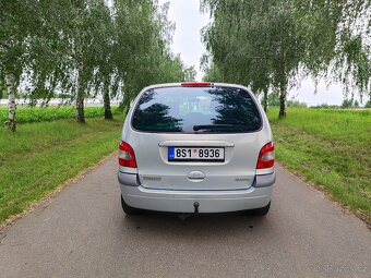 Prodám Renault Scenic 1,6i r.v. 2002 - 7
